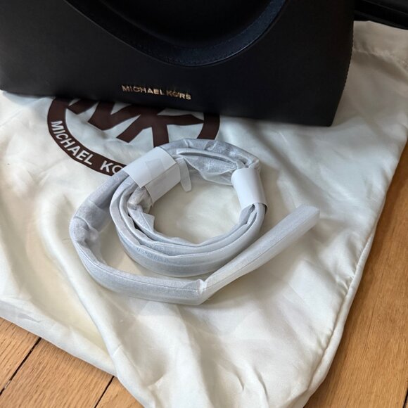 Michael Kors Satchel Handbag - Picture 3 of 7